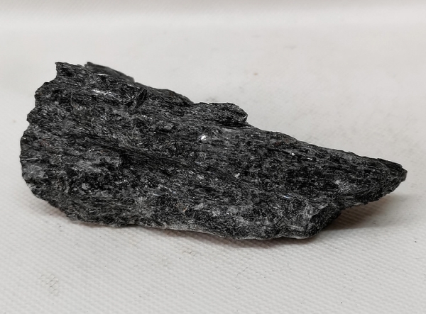 Nuummite